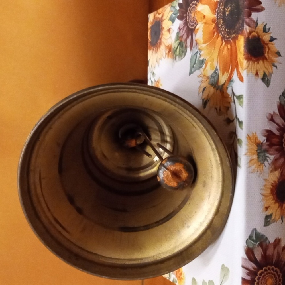 Brass bell with black handle - Picture 6 of 7